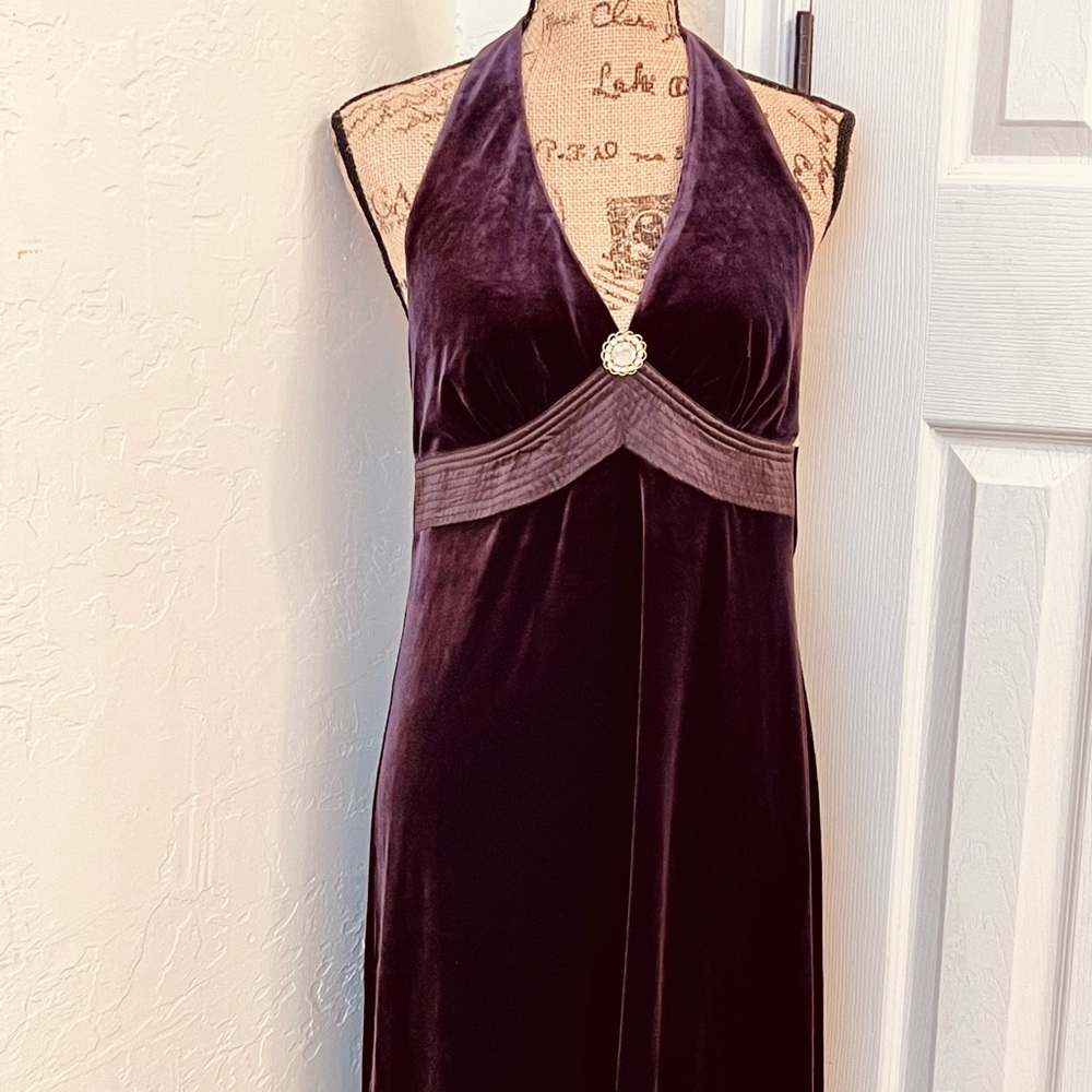 Signature by Bobby Bee Beautiful Brown Velvet Halter Dress Size 14P